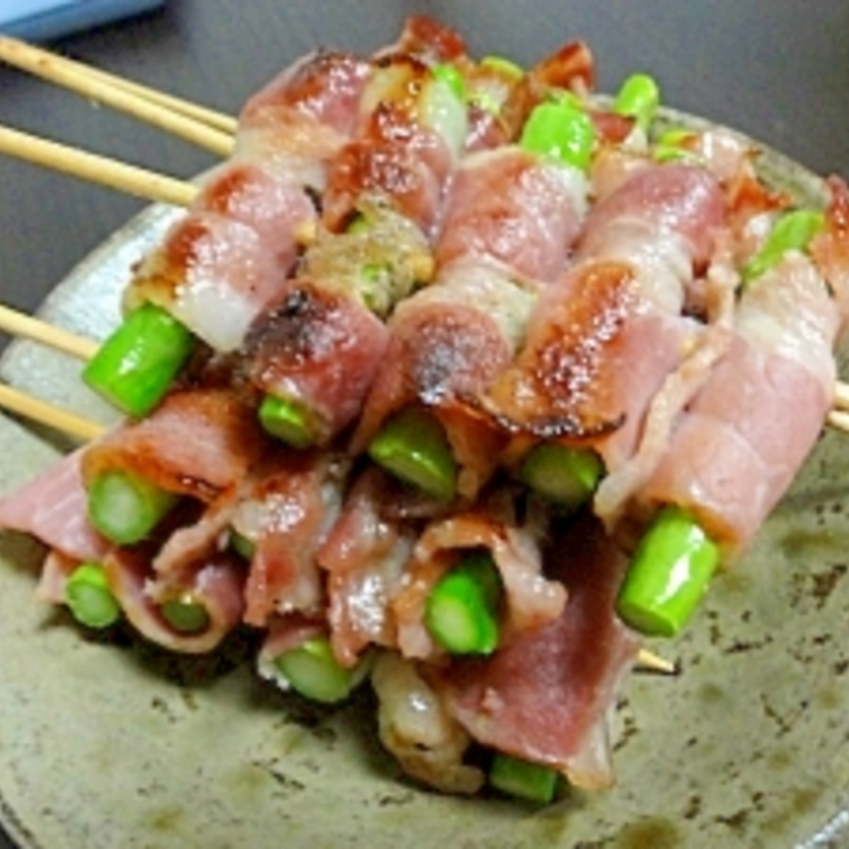 焼鳥やさん居酒屋メニュー アスパラベーコン巻 レシピ 作り方 By ybkmk 楽天レシピ 焼鳥やさん居酒屋メニュー アスパラベーコン巻 レシピ 作り方 By ybkmk 楽天レシピ